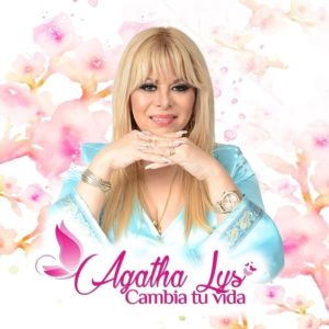 Consulta con Agatha Lys en el extranjero amplia
